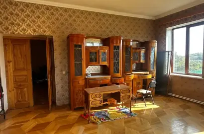 House and Wine Cellar in Tsinandali