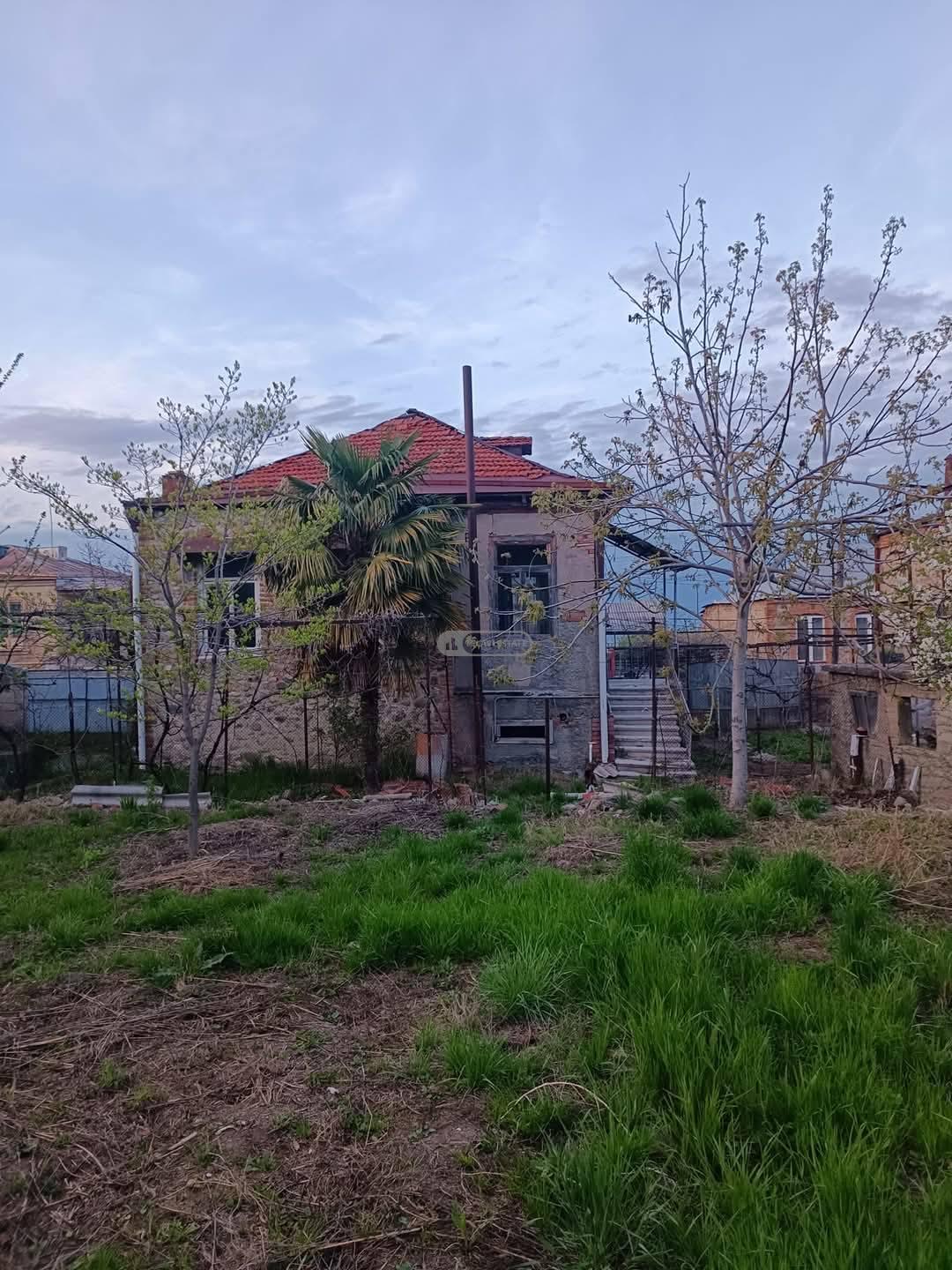 ორსართულიანი სახლი ქალაქ თელავში