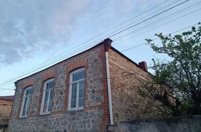 ორსართულიანი სახლი ქალაქ თელავში