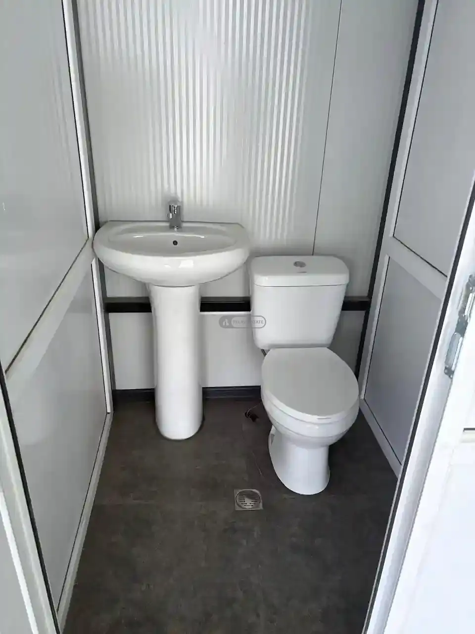 ქირავდება კომერციული ფართი ვარდისუბანში