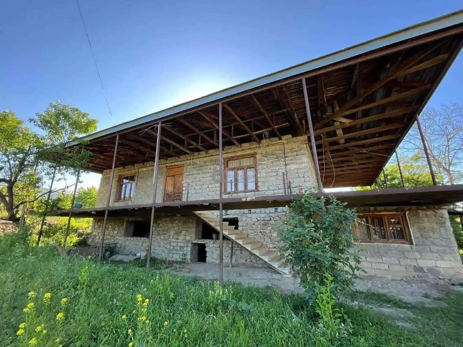 სახლი ზემო ხოდაშენში