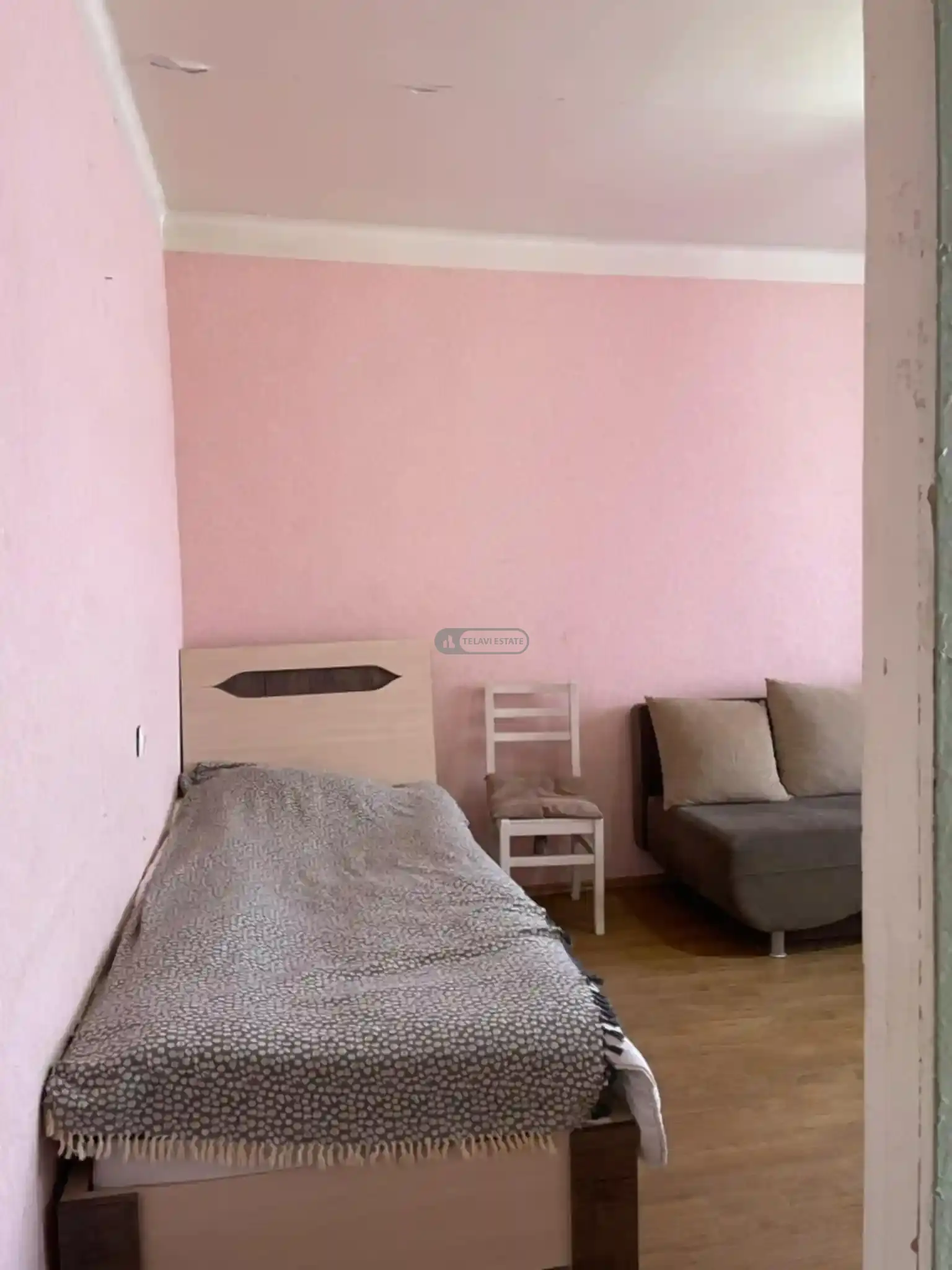 Сдается 1-комнатная квартира с балконом