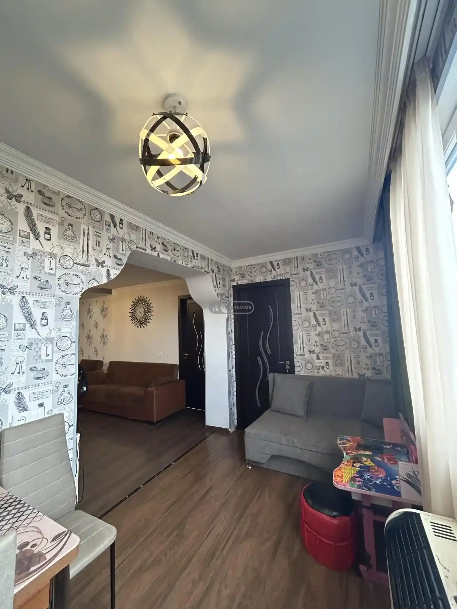 3 ოთახიანი გარემონტებული ბინა თელავში