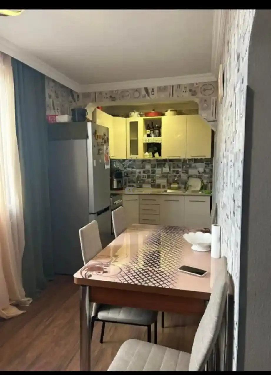 3 ოთახიანი გარემონტებული ბინა თელავში