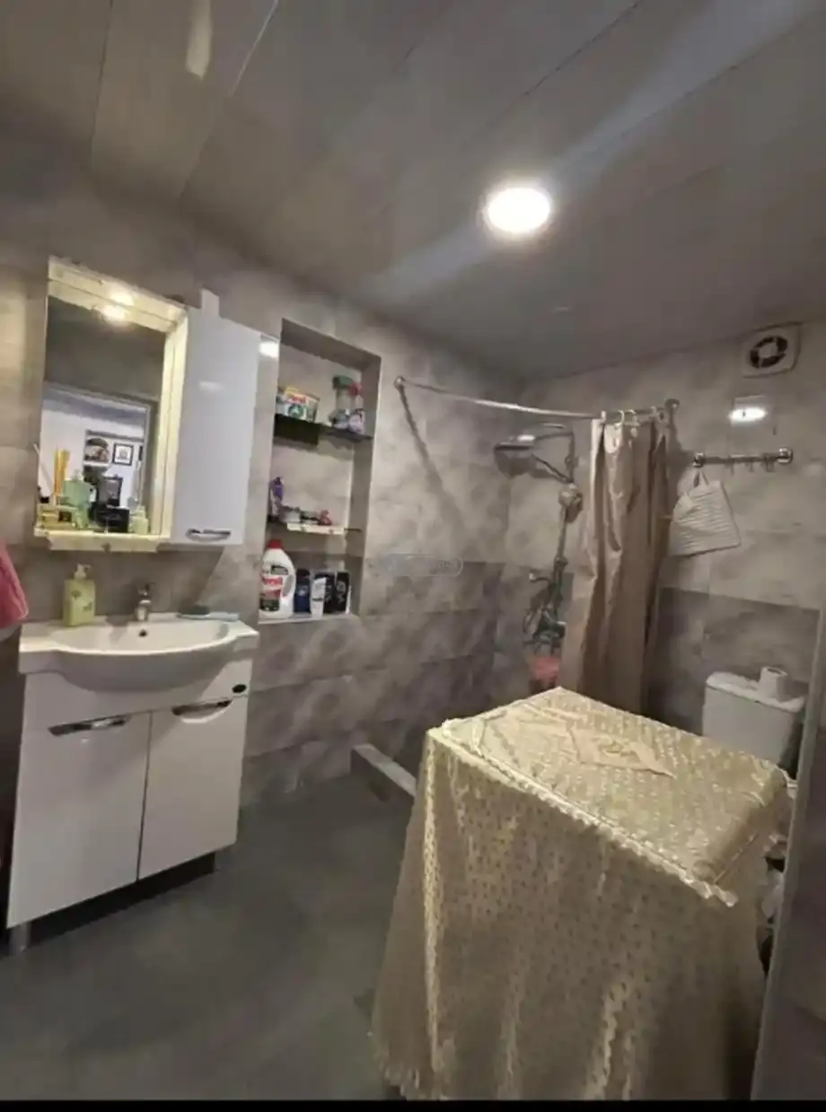 3 ოთახიანი გარემონტებული ბინა თელავში